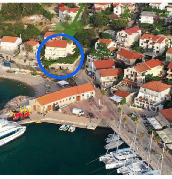 Apartmani Isabella - Ilda Radonic Jelsa  Exterior photo
