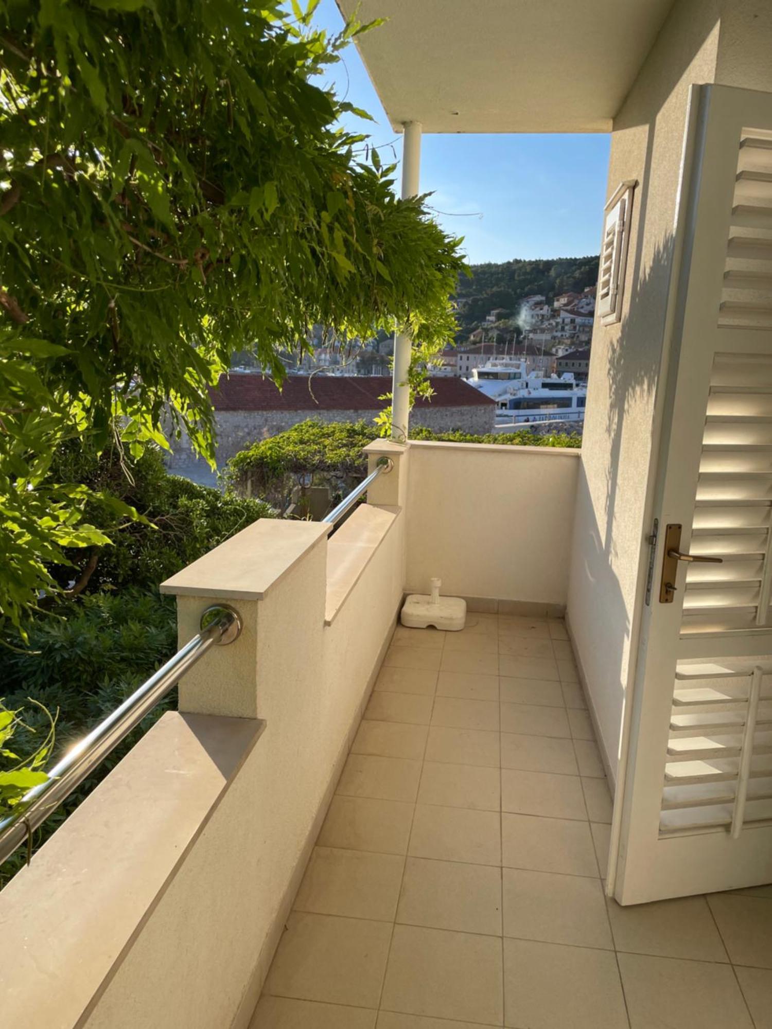 Apartmani Isabella - Ilda Radonic Jelsa  Exterior photo