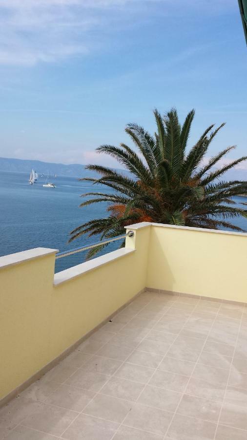 Apartmani Isabella - Ilda Radonic Jelsa  Exterior photo